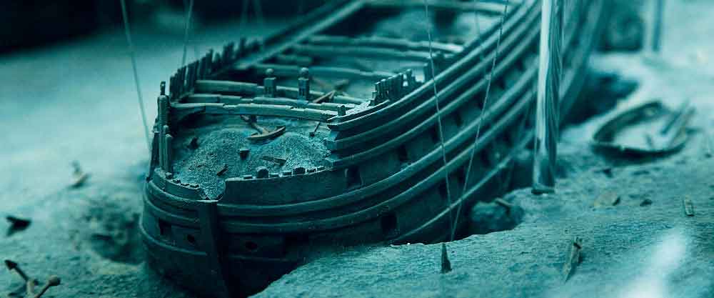 A model showing Vasa on the seabed